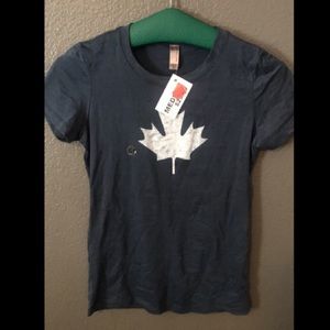 Canada leaf tshirt